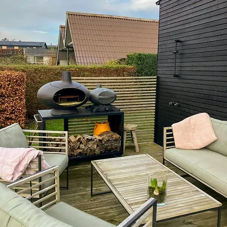 בית נופש Moderne Hus Med Havudsigt Naer Faaborg פאבורג